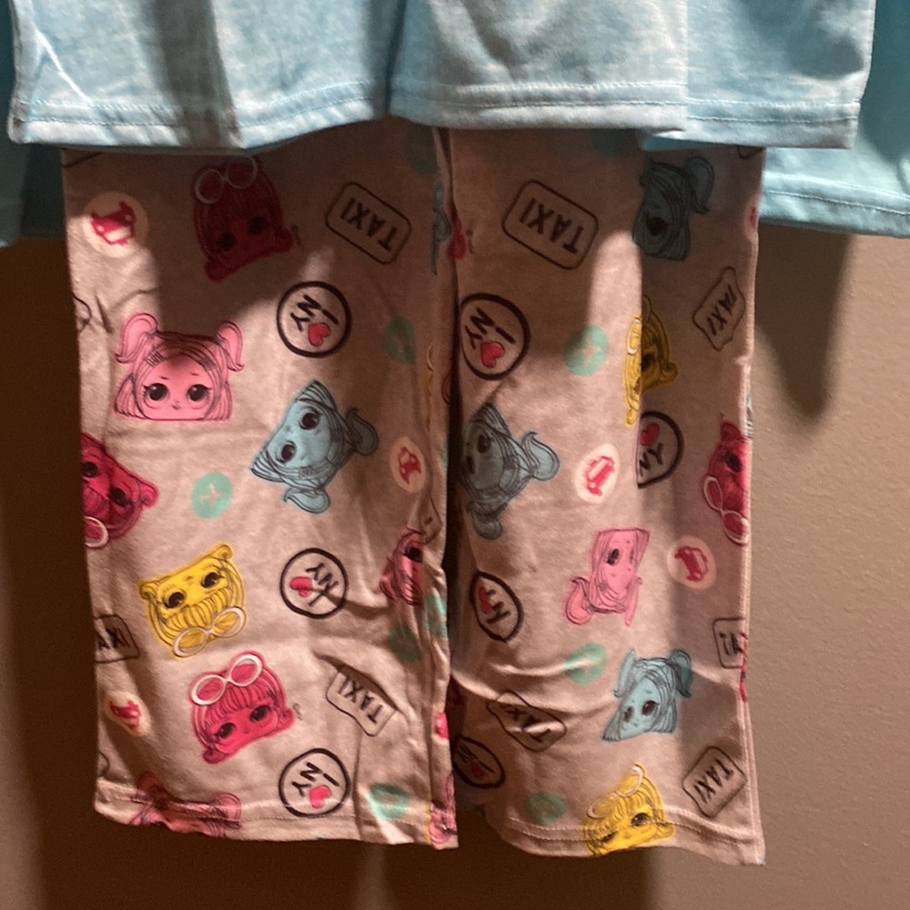 BRAND NEW GIRLS 2 PIECE PAJAMA SET SIZE 10! NWT. SMOKE FREE HOME! - Picture 4 of 5